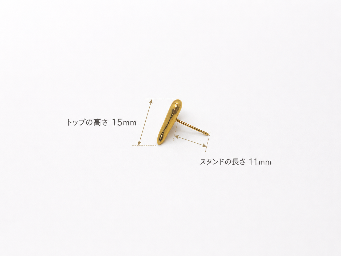 「XINXINIO」 ハートゴールドピアス - 可愛らしい 愛らしいハートモチーフ 心 チタン製 繊細なハートの形状が耳元で優しく輝き