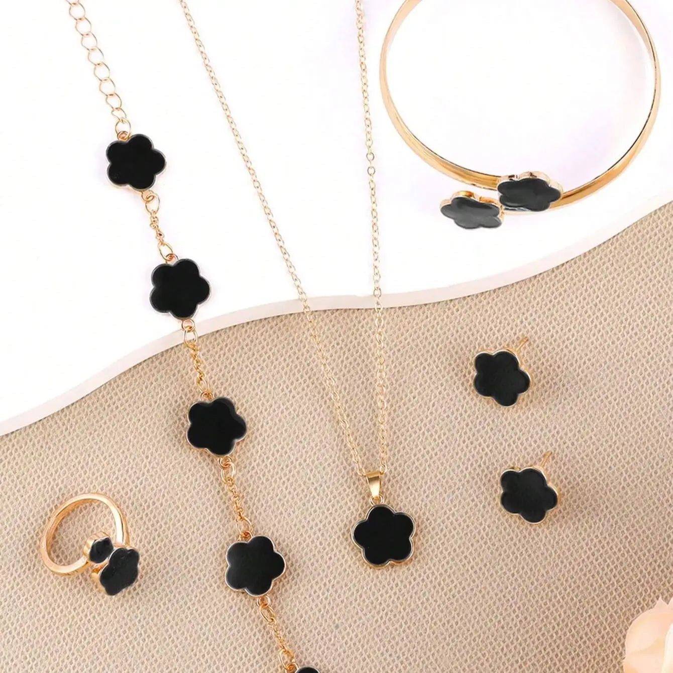 6PCS Women's Jewelry Set, Fashion Casual Flower Necklace Bracelet Earrings Ring Set, Suitable for Daily Wear and Perfect as Gift