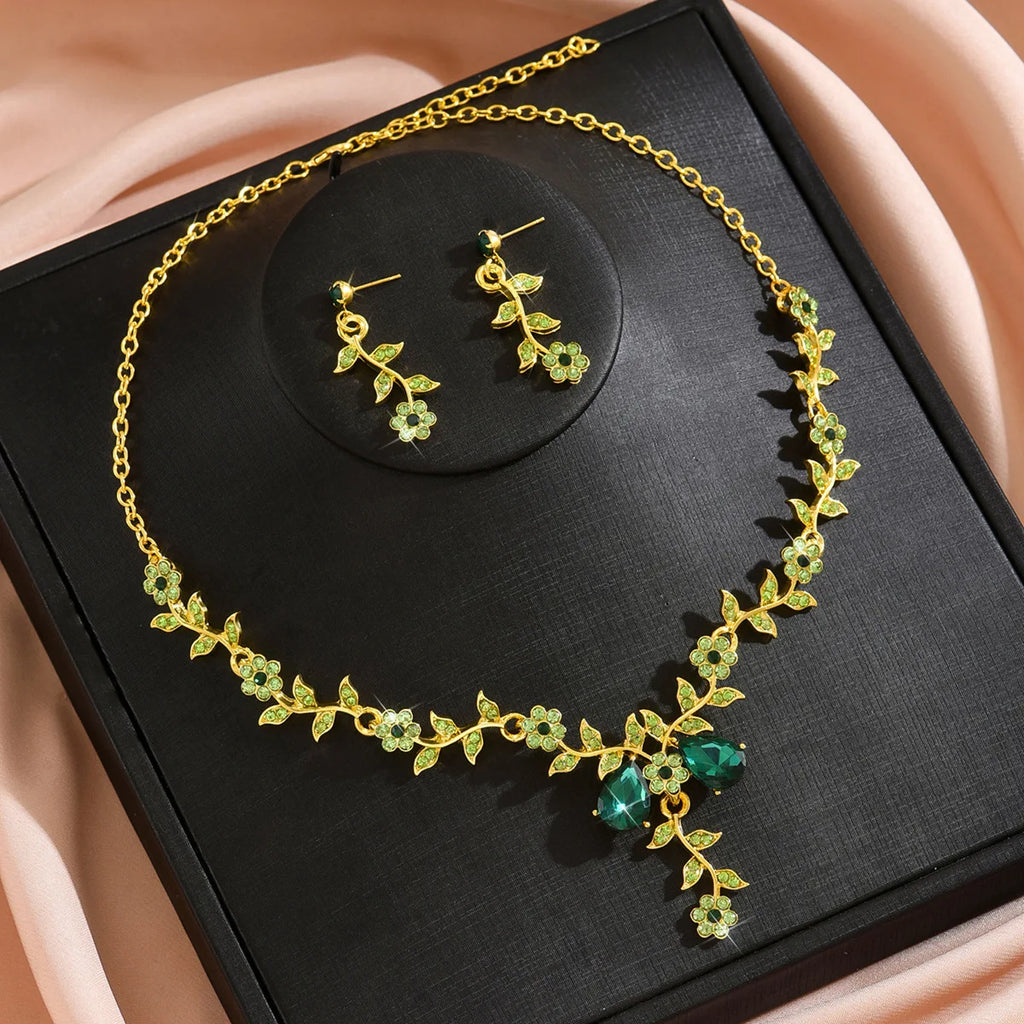 エレガントな花柄デザインのジュエリーセット、パーティー用のファッションジュエリー、日常の服装の装飾、トレンディでどんな服装にも合う絶妙なジュエリー