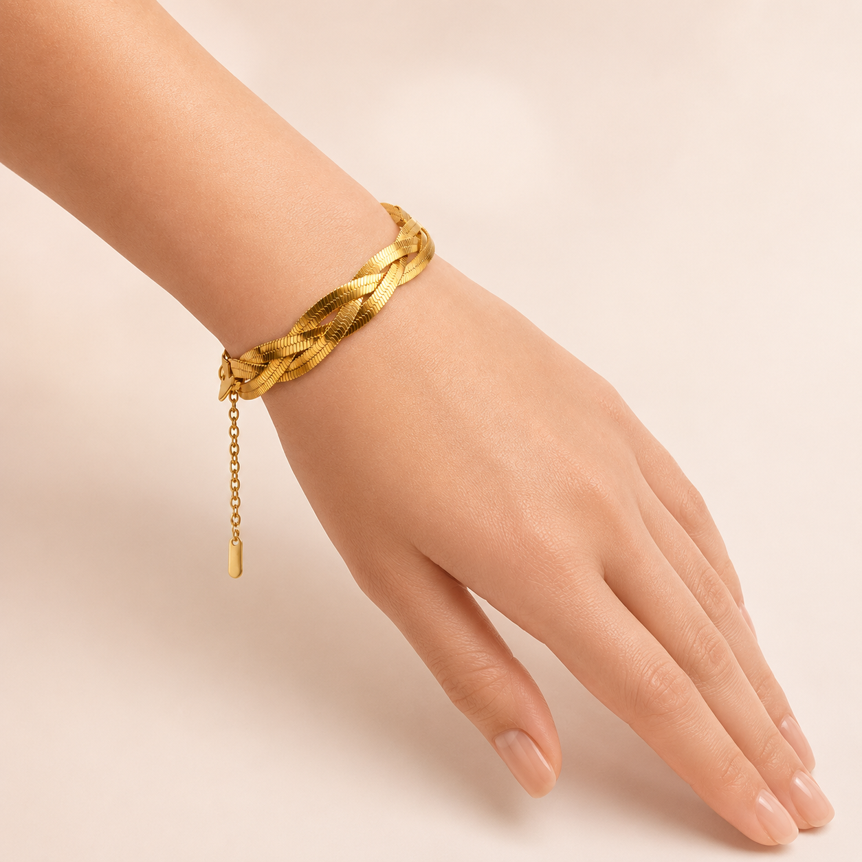 「XINXINIO」編み込みゴールドブレスレット 手元を華やかに彩る 軽やか、上品、華やか、毎日使える、ギフトにもおすすめ
